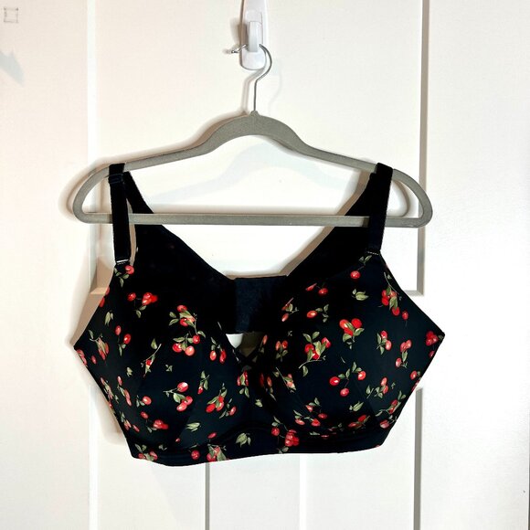 Torrid Black Dream Wire-Free Push-Up Bra in Cherry Print Size 42DDD - Picture 3 of 6